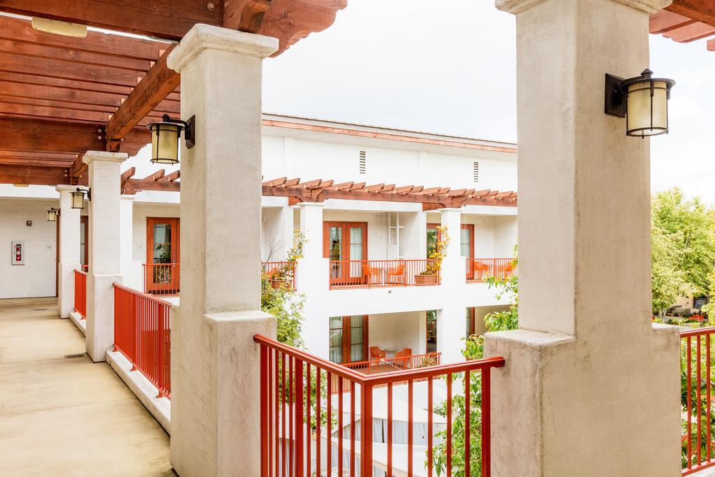 Hotel Casa 425 + Lounge, A Four Sisters Inn Claremont Exterior foto