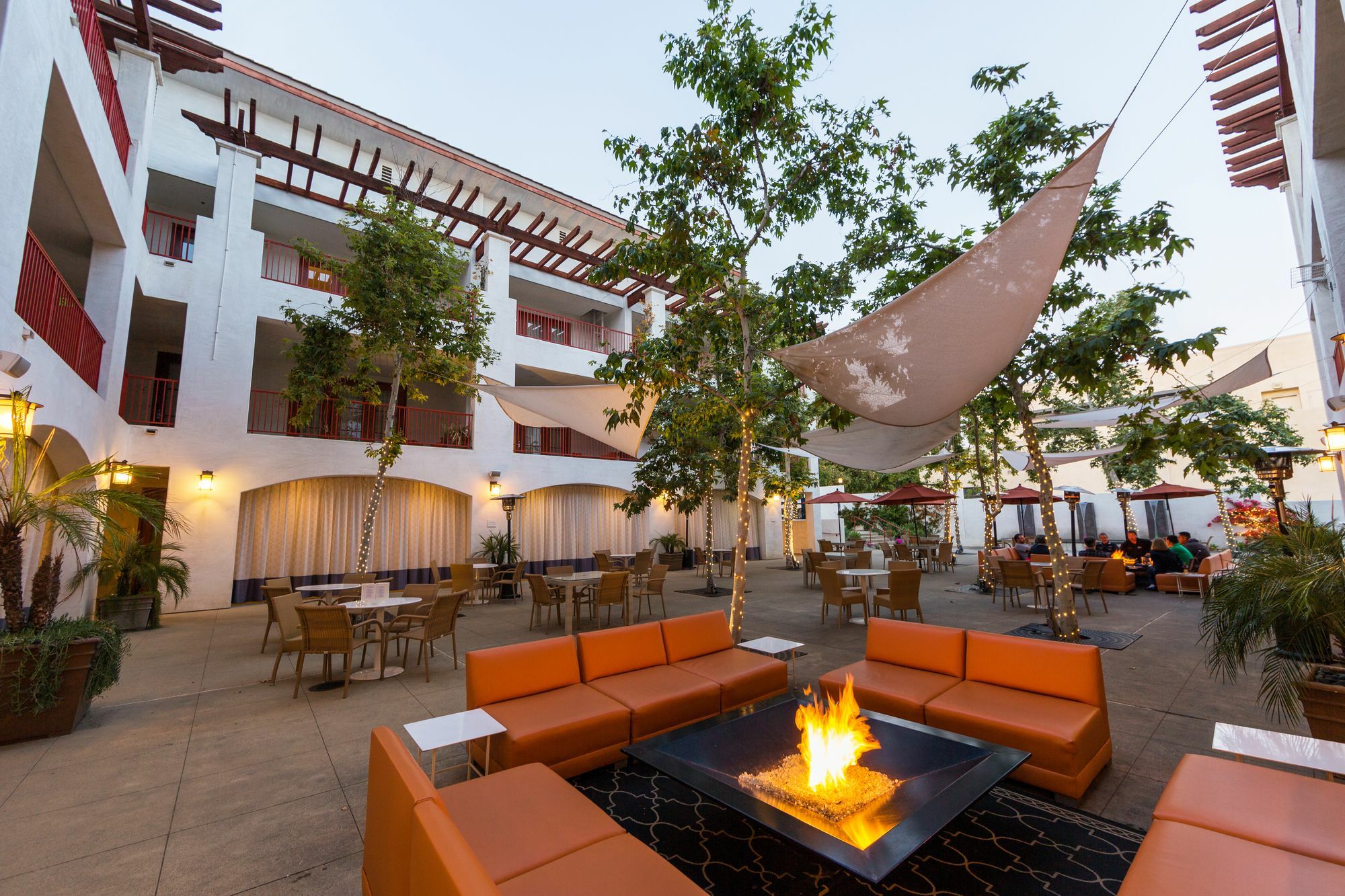 Hotel Casa 425 + Lounge, A Four Sisters Inn Claremont Exterior foto